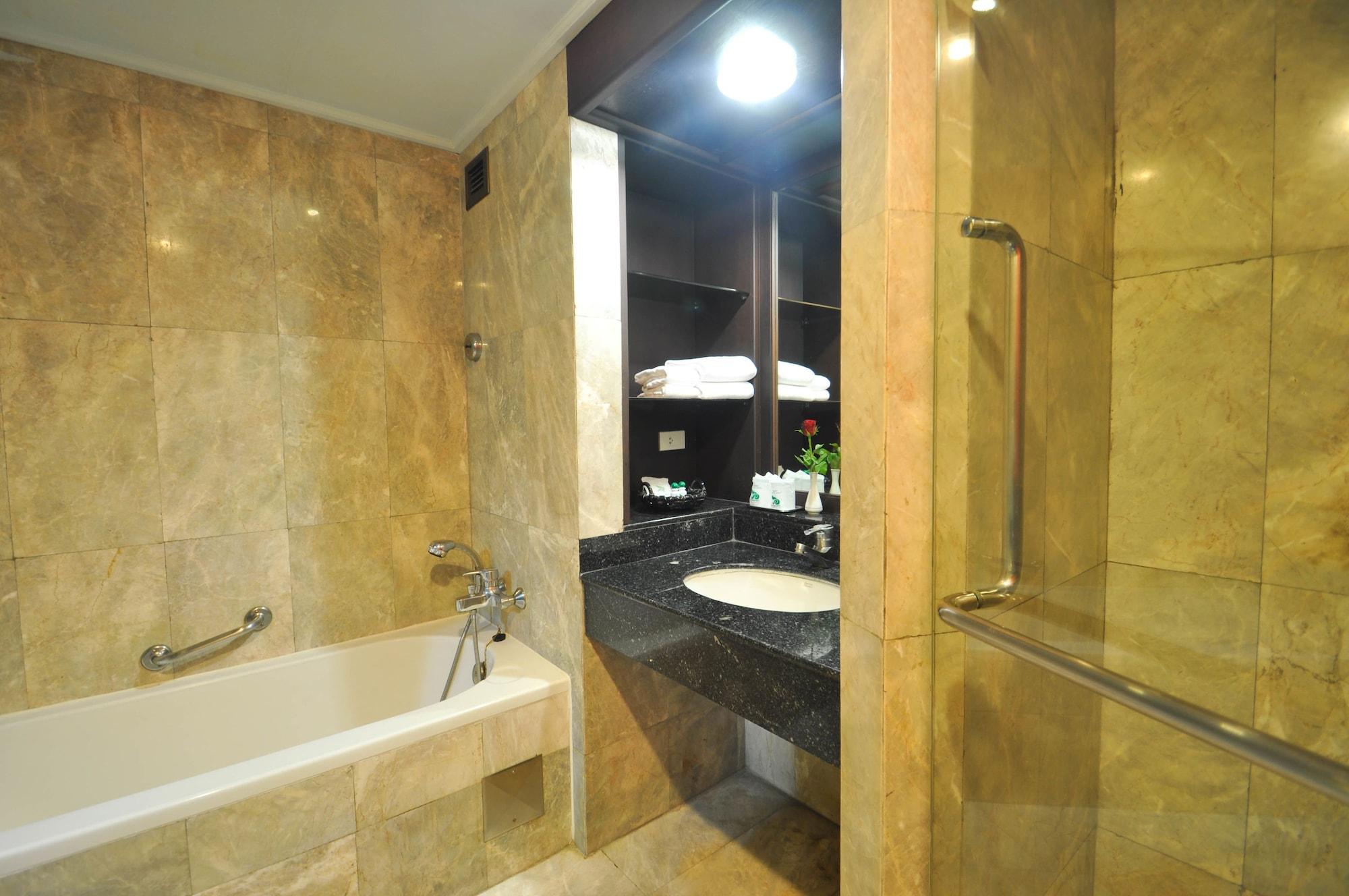 Bp Grand Suite Hotel Hat Yai Extérieur photo