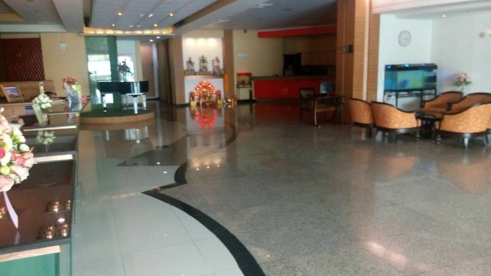 Bp Grand Suite Hotel Hat Yai Extérieur photo