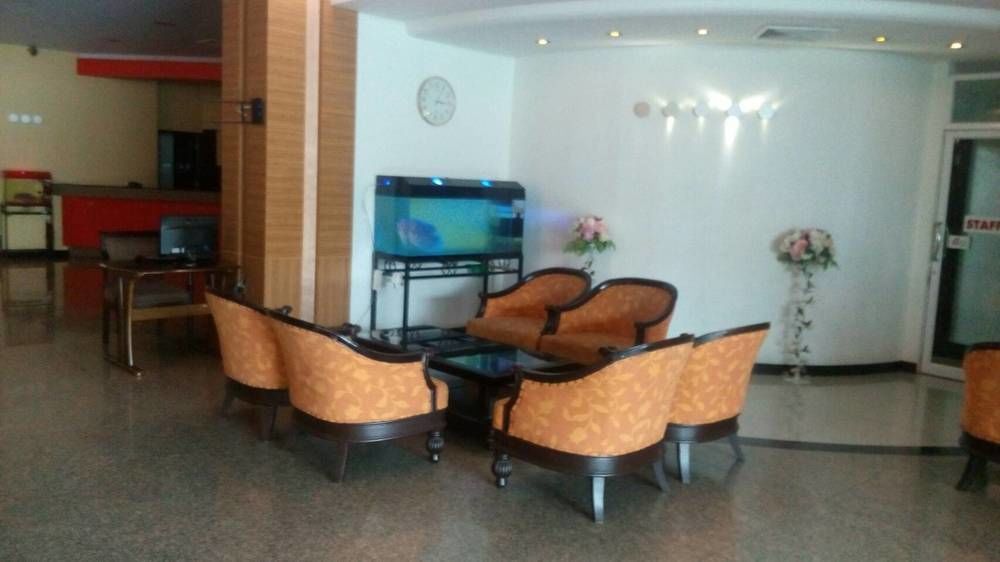 Bp Grand Suite Hotel Hat Yai Extérieur photo