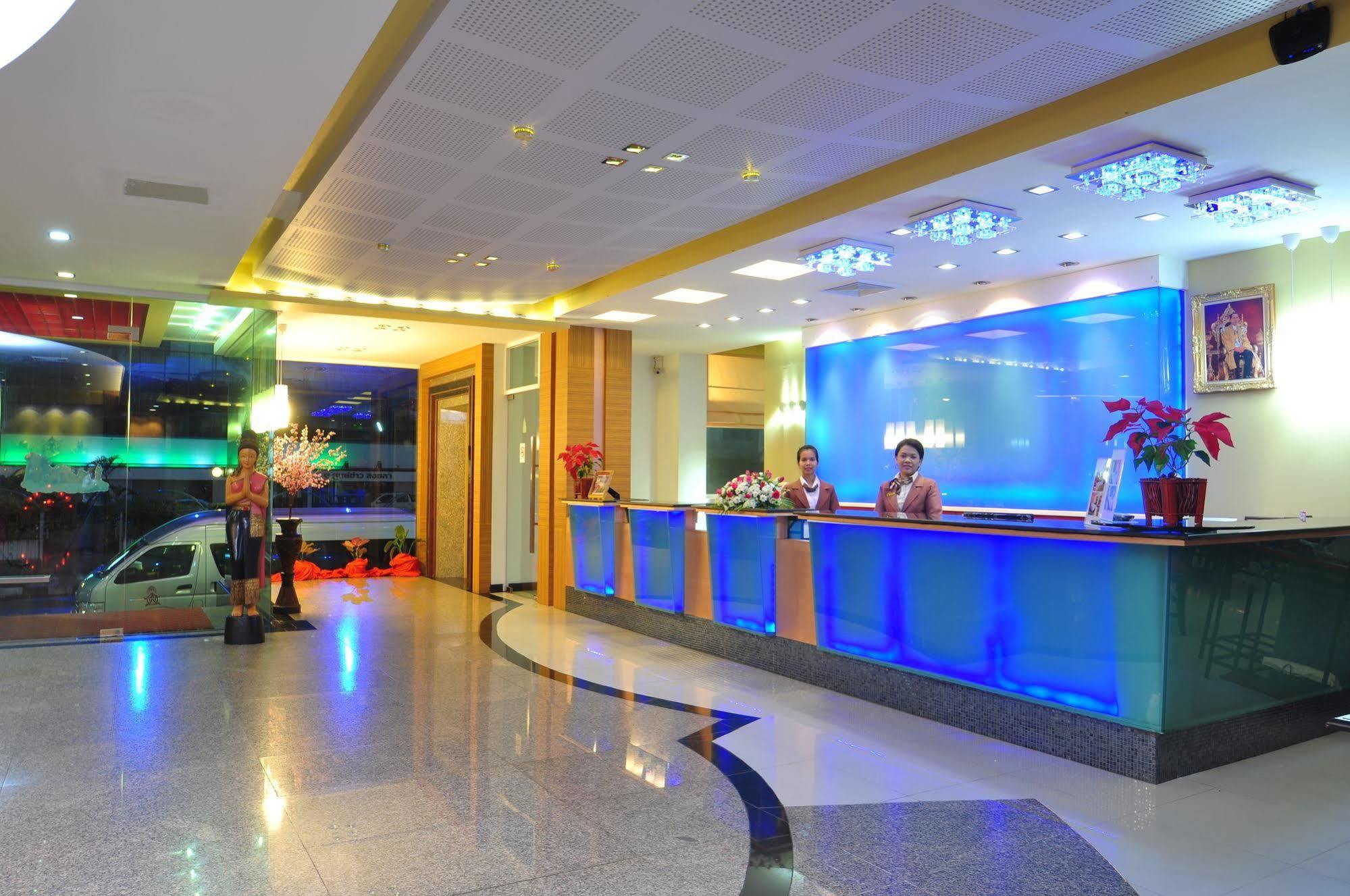 Bp Grand Suite Hotel Hat Yai Extérieur photo