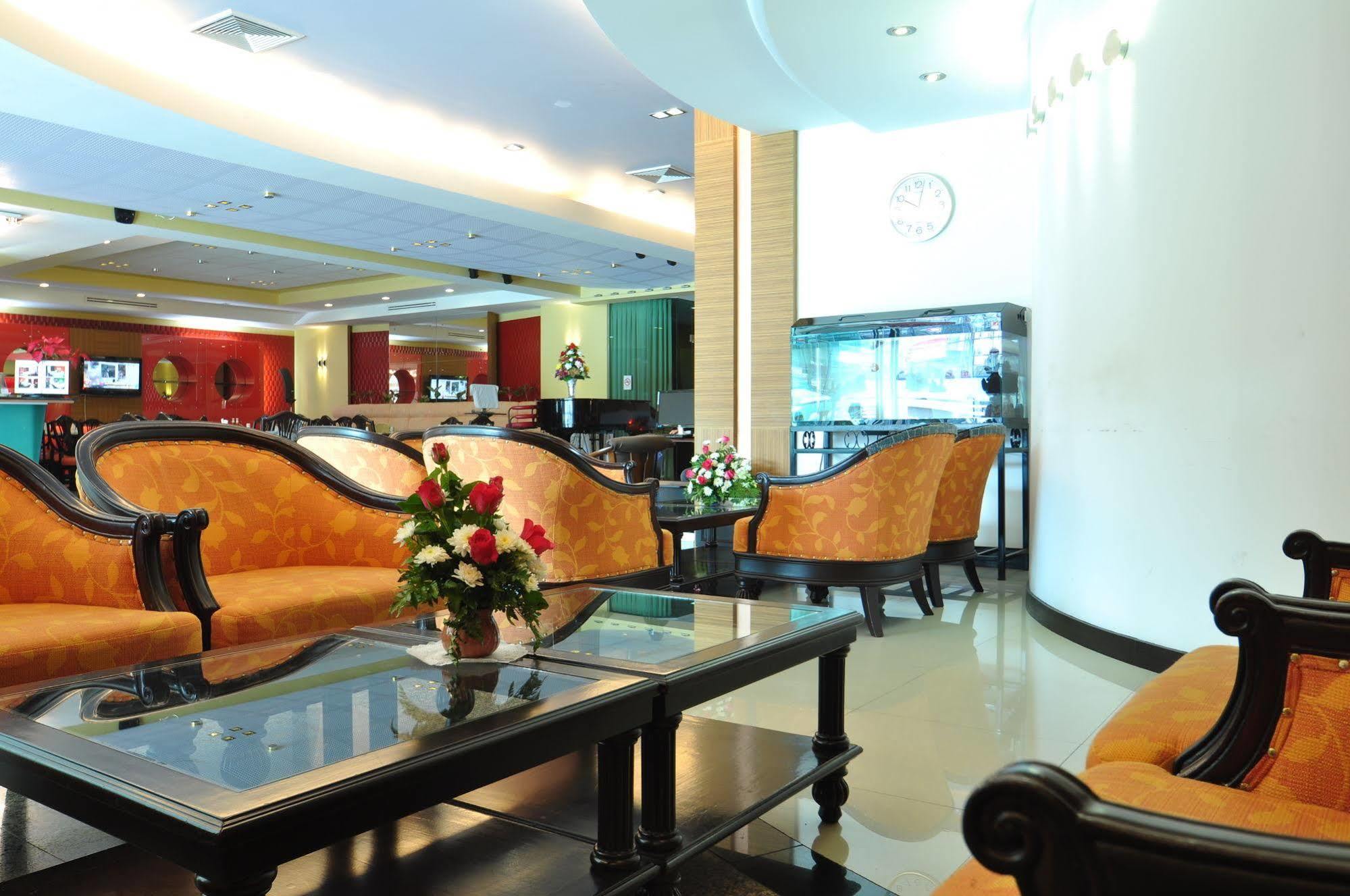 Bp Grand Suite Hotel Hat Yai Extérieur photo