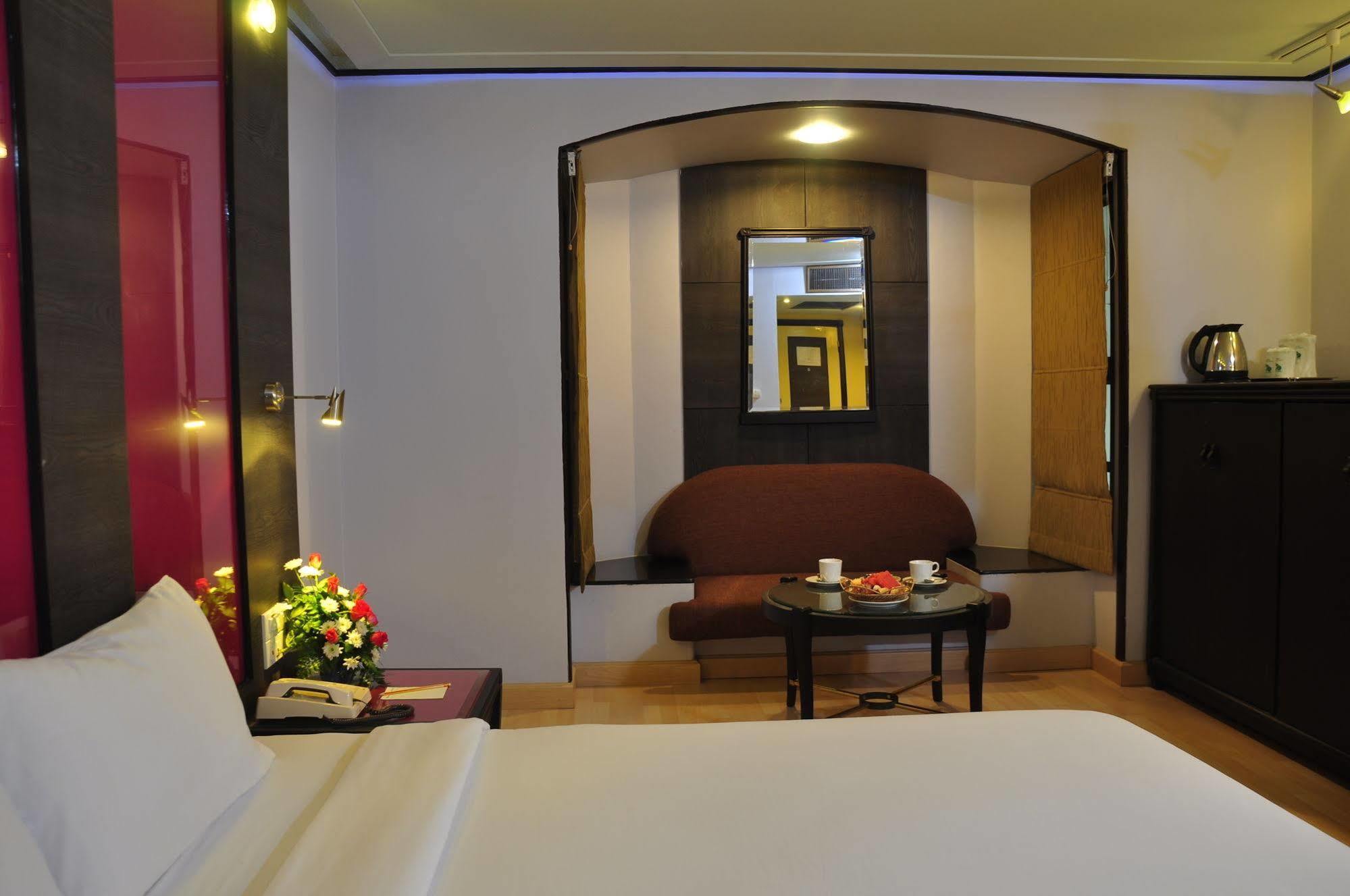 Bp Grand Suite Hotel Hat Yai Extérieur photo