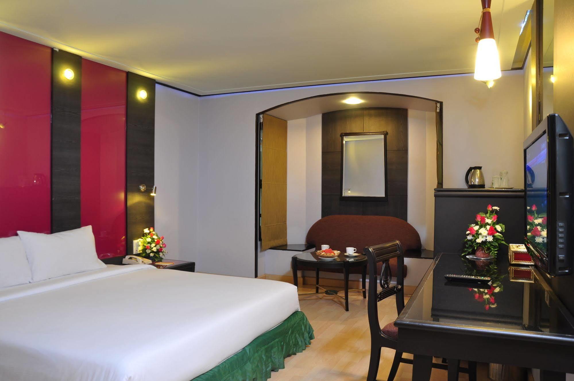 Bp Grand Suite Hotel Hat Yai Extérieur photo